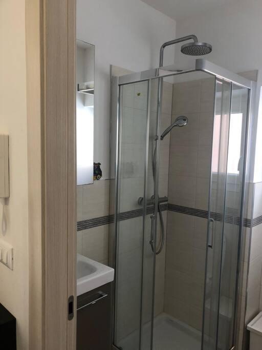 Trilocale Cc 009057-Lt-0333 Apartment Споторно Екстериор снимка